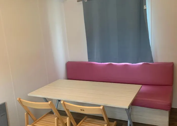 캠프장 Bungalo E9 *